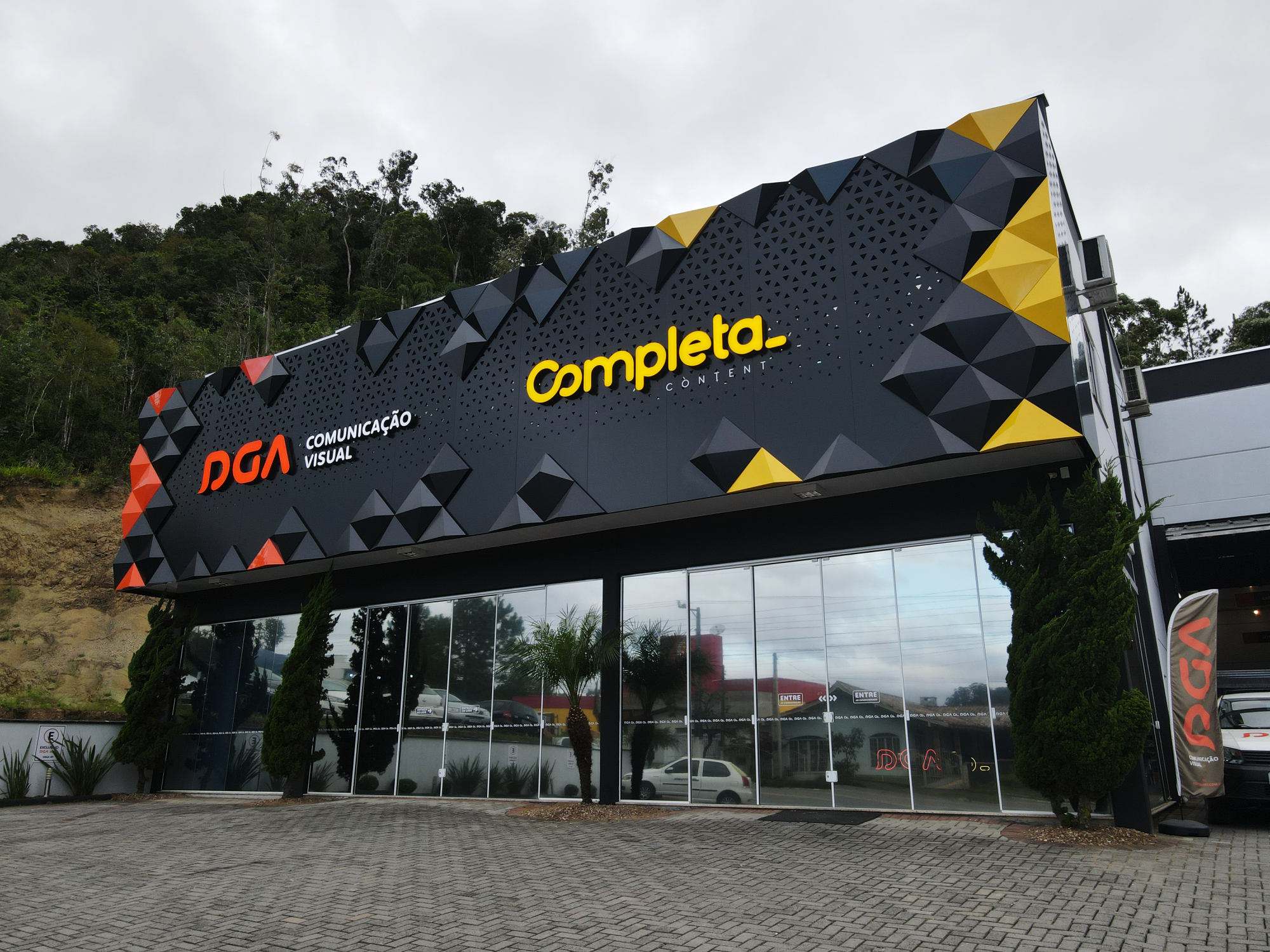 Por que a DGA Comunicação Visual é a melhor opção para executar a fachada comercial de sua empresa?